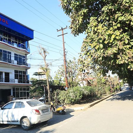 Anmol Residency Dehradun Hotell Exteriör bild