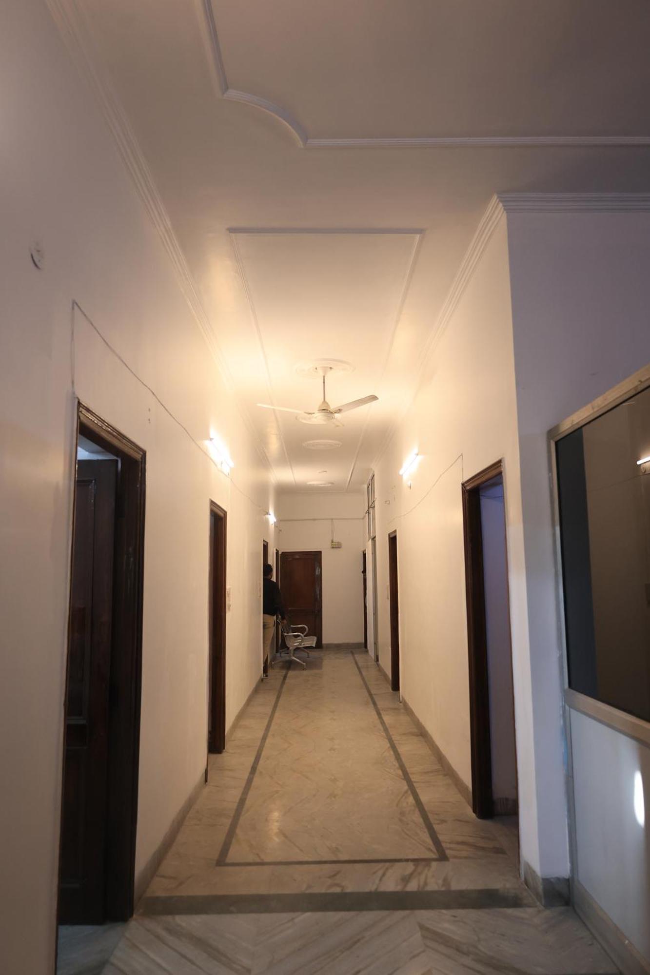 Anmol Residency Dehradun Hotell Exteriör bild